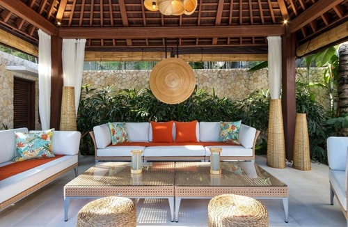Umalas Villa | Modern 4BR Villa W/Pool & Balcony, Bali Villa 2220