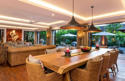 Umalas Villa | Modern 4BR Villa W/Pool & Balcony, Bali Villa 2220