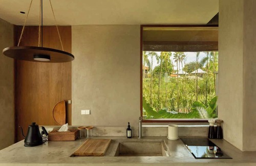 Jungut Batu Villa | Modern Retreat, Pool & Mt Agung View