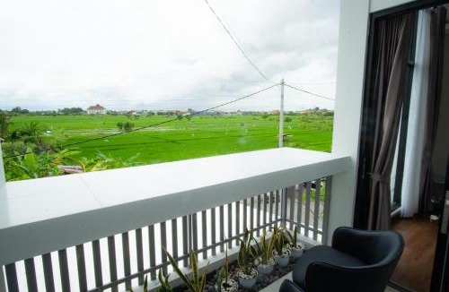 Denpasar Barat House | Modern tropical House Villa