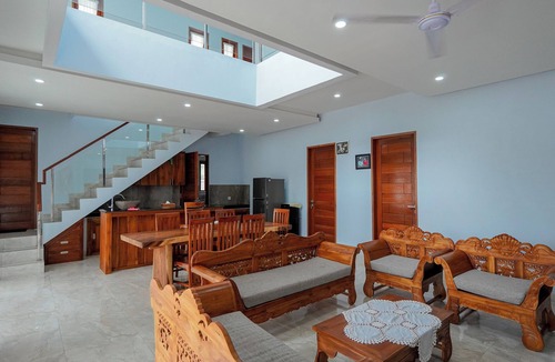 Banjarangkan House | Mona Bali Guest House Experience luxury in the heart of Bali’s serene