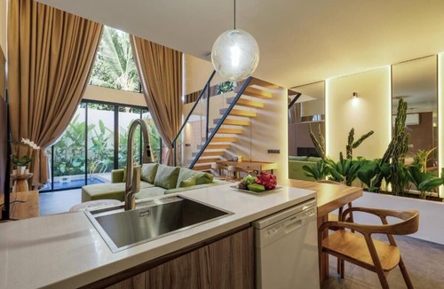 Penatih Resort | Moon Rock Villas