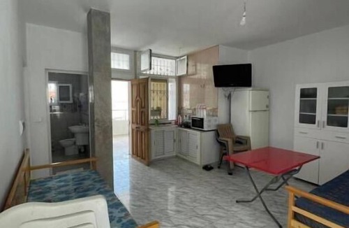 Aousja Apartment | Njila Ghar El Melh Residence – A peaceful retreat right on the water