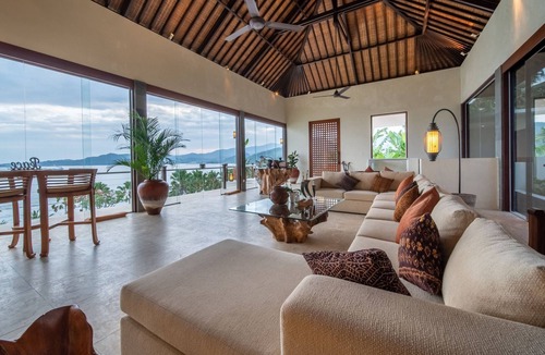 Candi Dasa Villa | Oceanview 4BR Villa,Infinity Pool in East Bali