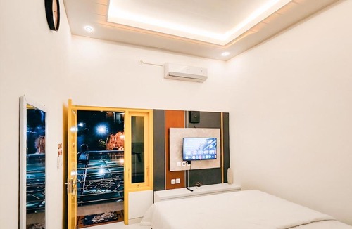 Klaten Selatan House | Palma Guesthouse and Room I With swimming pool, billiard and ping pong near Klaten Town Squere