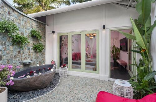 Uluwatu Hotel | PinkCoco Uluwatu - Constant Surprises & for Cool Adults Only
