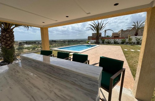 Hammam Bent Djedidi Villa | Prestige Pool Retreat