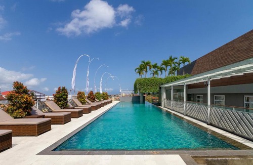 Raya Kuta Hotel | PrimeBiz Hotel Kuta