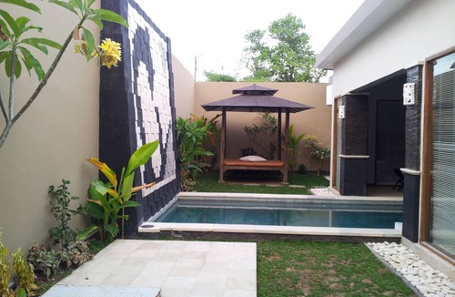 Sunset Road Villa | Privacy, Romantic, Elegant & Perfect Location