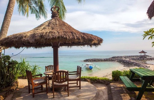 Candi Dasa Hotel | Puri Pandan Restaurant & Bungalows