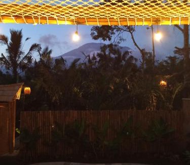 Selat Villa | Raka Rai Bamboo Villa - Private Pool with Mount Agung View