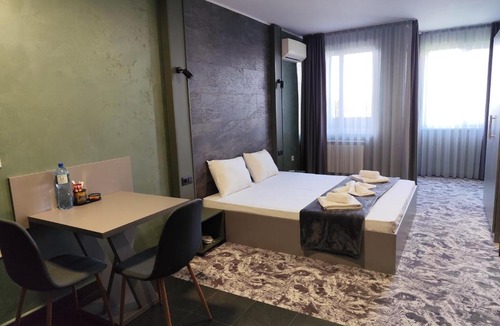 Studentski Grad Apartment | RCR Einstein studios 3