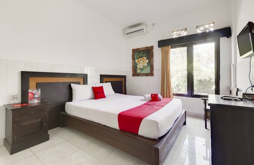 Denpasar Barat Hotel | RedDoorz near Stadion Kompyang Sujana Bali