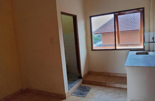 Padonan House | RENTAL CAR BIKE kost Syariah & VILLA BERAWA CANGGU TAXI AIRPORT