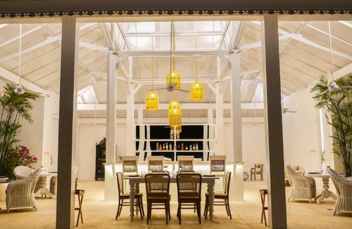 Uluwatu Hotel | Ria Uluwatu, Tropical Chic Hotel