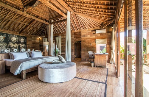 Banjar Semer Villa | Rice Field View 5BR Villa - W/Jacuzzi & Swimming Pool!