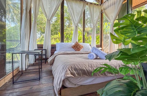 Suraberata Villa | Salty Cabin Sunset Views Yeh Leh Beach