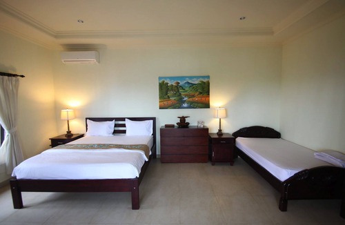 Bondalem Bed & Breakfast | Seafront Double Room in Bondalem Beach Club