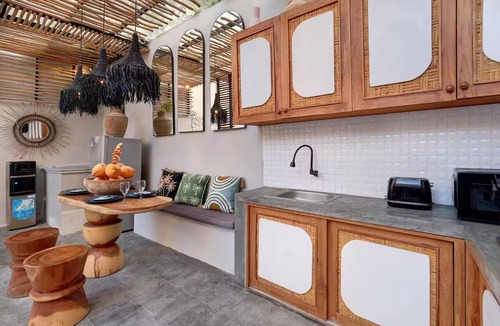 Dyanapura House | Seminyak Beach Bungalow dua with Private Pool