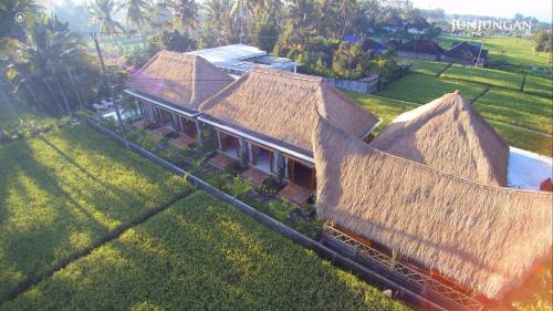 Melayang Hotel | Serenity Villa & Spa
