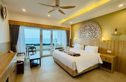 Purwakerti Hotel | Solaluna Beach Homestay