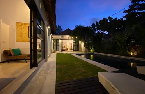 Petitenget Villa | Spacious Villa in Petitenget Top Location