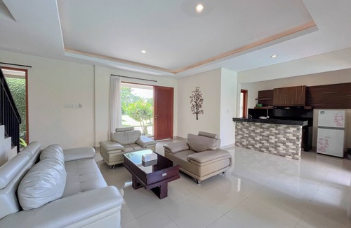 Bukit Apartment | Stunning 3Br At Villa Casa De Uli