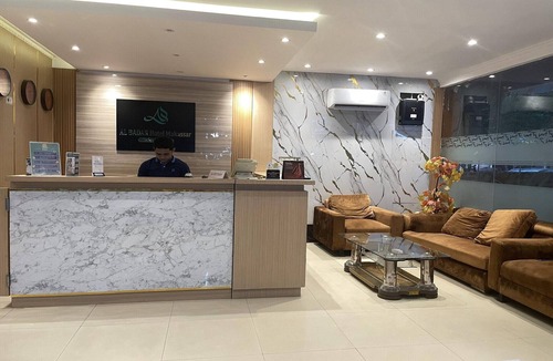Panakkukang House | Stylish Delux Stay Near Mall Panakkukang with WiFi