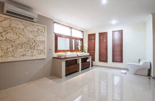 Sanur Hotel | Suite Room Sanur Beach Front Hotel
