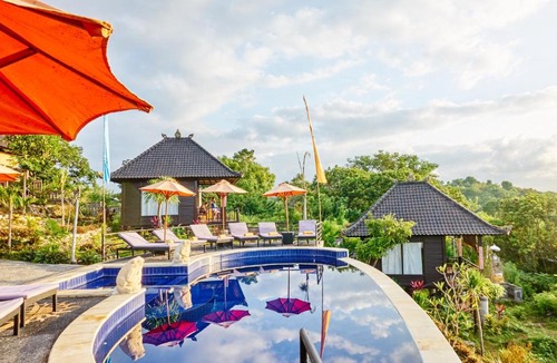 Mushroom Bay Resort | Sunrise Hut's Lembongan