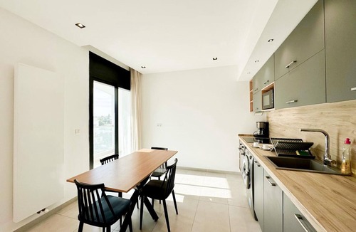 Les Berges du Lac Apartment | Sunset 301 Luxury appartment with Gym in Lac1
