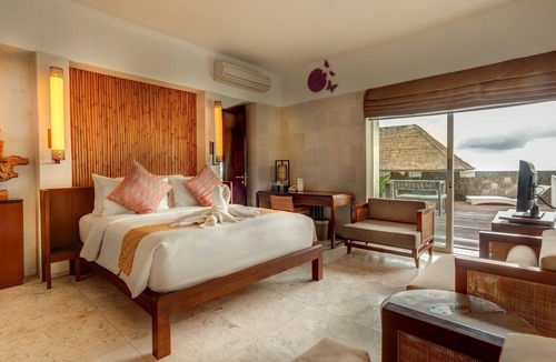 Bukit Villa | TG 5 Bedroom Villa Panoramic Bay View
