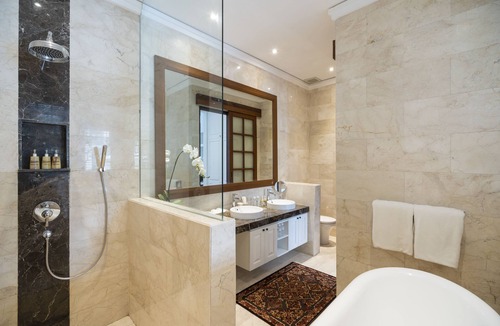 Seminyak Hotel | The Colony Hotel
