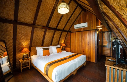 Bukit Hotel | The Kirana Ungasan