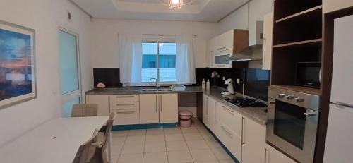 Les Berges Du Lac II Apartment | The Quiet inn Lac 2 with 3 bedrooms