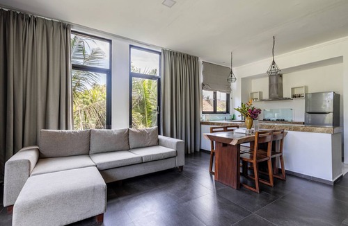 Suraberata House | Top Surf House