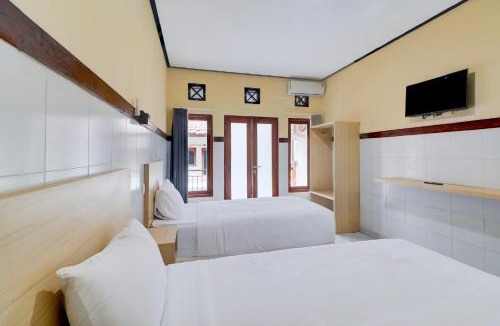 Downtown Kuta Hotel | Townhouse Oak @lebak Bene Near Kuta Beach