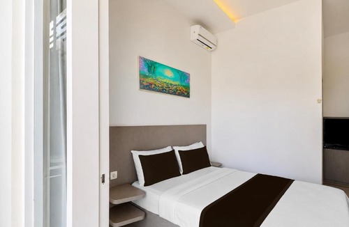 Renon Hotel | Townhouse Oak The Vinhill Studio