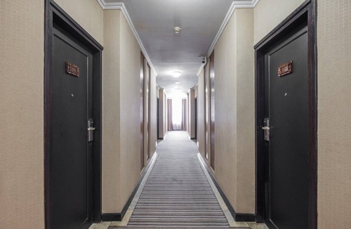 Makassar House | Twin Escape Near Losari Beach