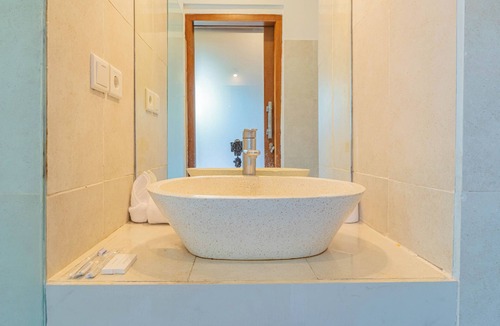 Padonan Villa | Uma Grant Villa 1-bedroom Villa in beautiful Canggu with AC