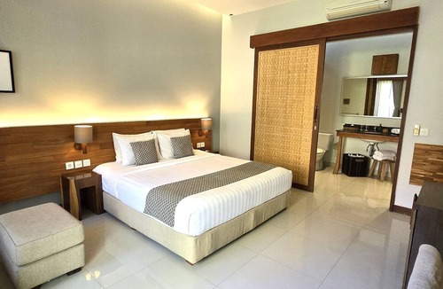 Sunset Road Hotel | Uma Karan