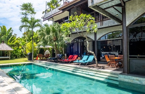Petitenget Villa | Unique 6 Bdrm Villa In Central Seminyak/Petitenget
