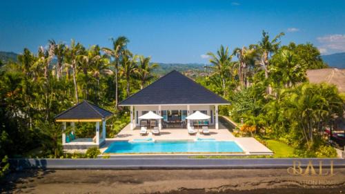 Dencarik Villa | Villa Akasa Segara Beachfront and Private Pool