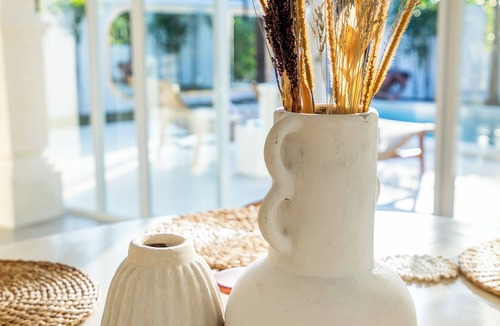 Batu Bolong Villa | Villa AMARÉ New Stylish 3BR Canggu Large Pool, Cinema & BBQ