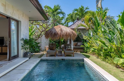 Sanur Villa | Villa Athena One - Where Romance Meets Relaxation