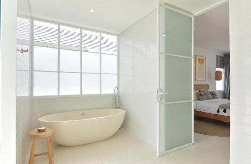 Berawa Villa | Villa Cruz close to Finns Beach club