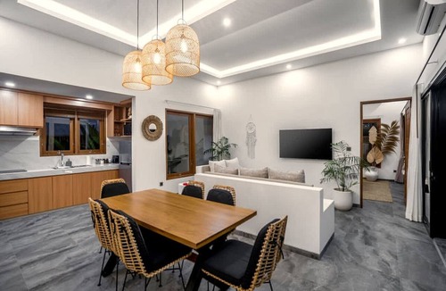 Batuan Villa | Villa Grateful in Kecamatan Sukawati