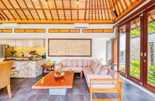 Petitenget Villa | Villa Jalamati - 3 BDR Luxury Escape, Prime Location