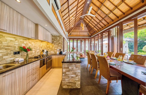 Petitenget Villa | Villa Jalamati - 3 BDR Luxury Escape, Prime Location