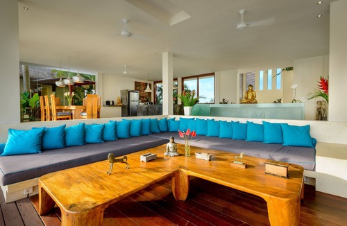 Munggu Villa | Villa Kalima - 6 bedroom beachfront villa in Seseh Beach